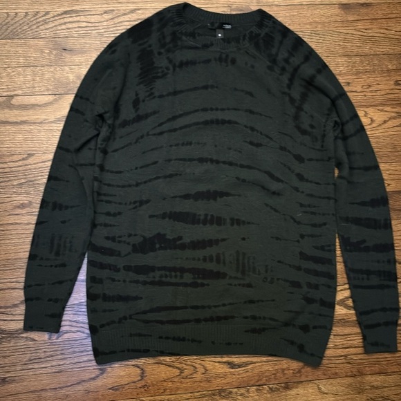 Aqua Sweaters - Women’s Size Small Aqua Cashmere sweater in forest green/black tie-dye
